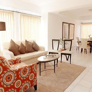 Suite de 3 Dormitorios y Cama King